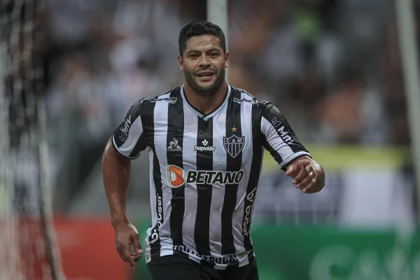 Hulk comemora gol da vitória do Atlético-MG contra a Caldense