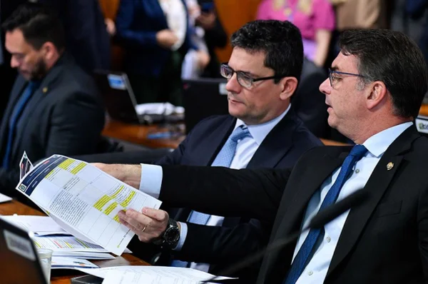 Flávio Bolsonaro Sergio Moro