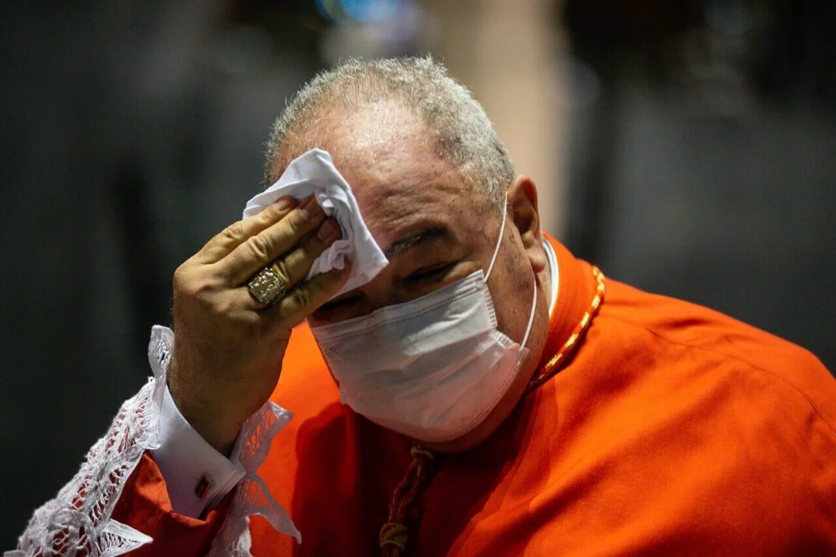 O cardeal arcebispo do Rio comandou a cerimônia em hiomenagem ao Cristo e à Nossa Senhora Aparecida O cardeal arcebispo do Rio comandou a cerimônia em hiomenagem ao Cristo e à Nossa Senhora Aparecida