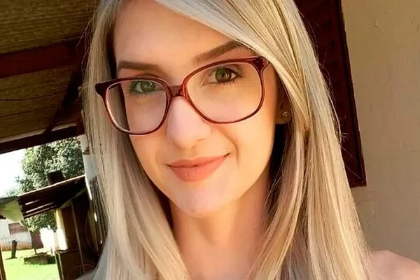 Após combinar carona pelo WhatsApp, jovem é encontrada morta em MG