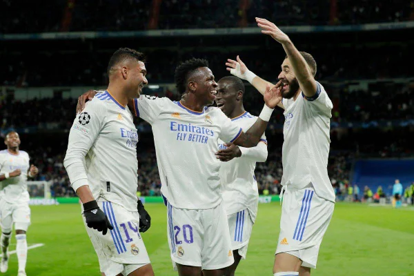 Vinicius Junior brilha, Real bate Shakhtar e lidera na Champions