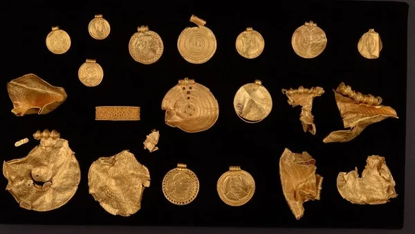 Arquéologo amador acha tesouro escondido de ao menos 1500 anos