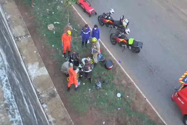 Motociclista é arremessado de viaduto em Goiânia e fica gravemente ferido - destaque galeria Motociclista é arremessado de viaduto em Goiânia e fica gravemente ferido - destaque galeria