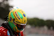 Lewis reconhece Ayrton Senna como um de seus maiores ídolos Lewis reconhece Ayrton Senna como um de seus maiores ídolos