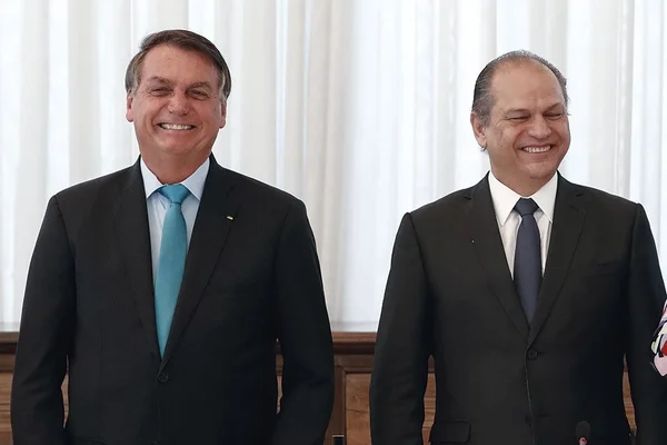 “O Ricardo Barros quer falar”, diz Bolsonaro sobre depoimento à CPI