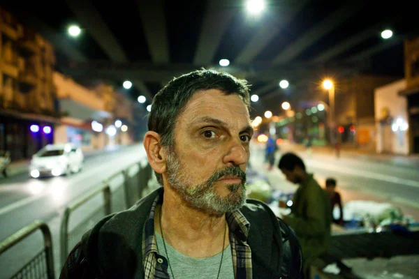 Protagonista de O Homem Cordial, Paulo Miklos reforça que toda arte é política