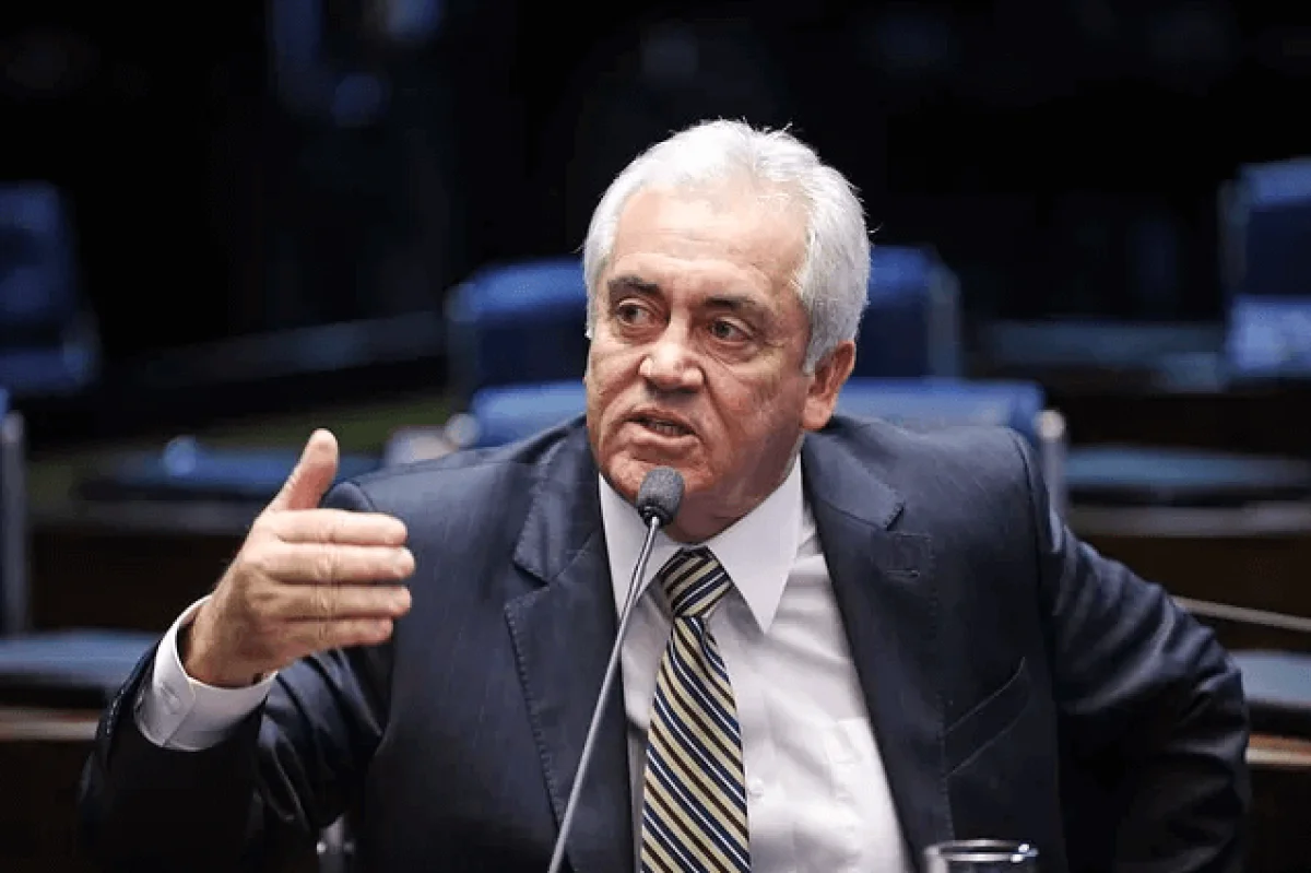 Otto Alencar (PSD) é senador Otto Alencar (PSD) é senador