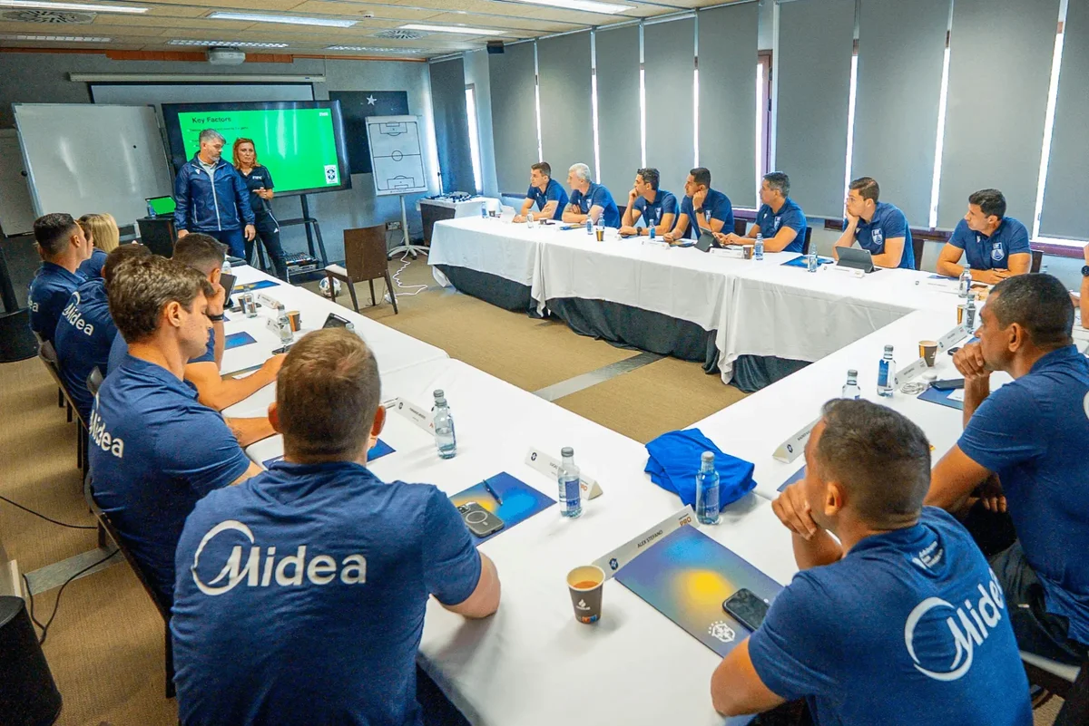 CBF inicia processo para adotar novas regras de arbitragem após a Copa - imagem 2 CBF inicia processo para adotar novas regras de arbitragem após a Copa - imagem 2