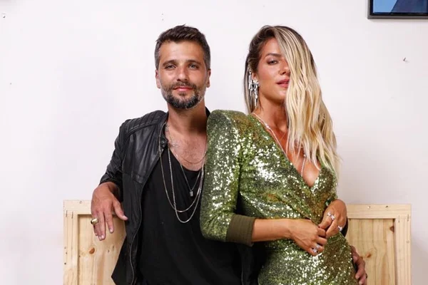 Bruno Gagliasso revela que divide roupas com Giovanna Ewbank