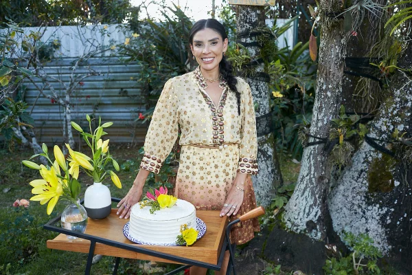 Lucília dos Anjos brinda aniversário em deliciosa tarde italiana
