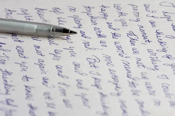 Em carta emocionante, avô defende neto expulso de casa por ser gay