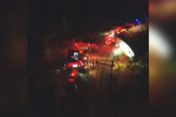 Acidente grave com ônibus em estrada de MG mata 1 e deixa 39 feridos