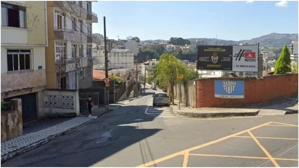 “Vagabunda”: mulher é agredida por não “pedir licença” a cachorro