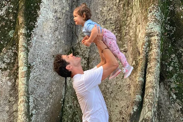 José Loreto com a filha Bella