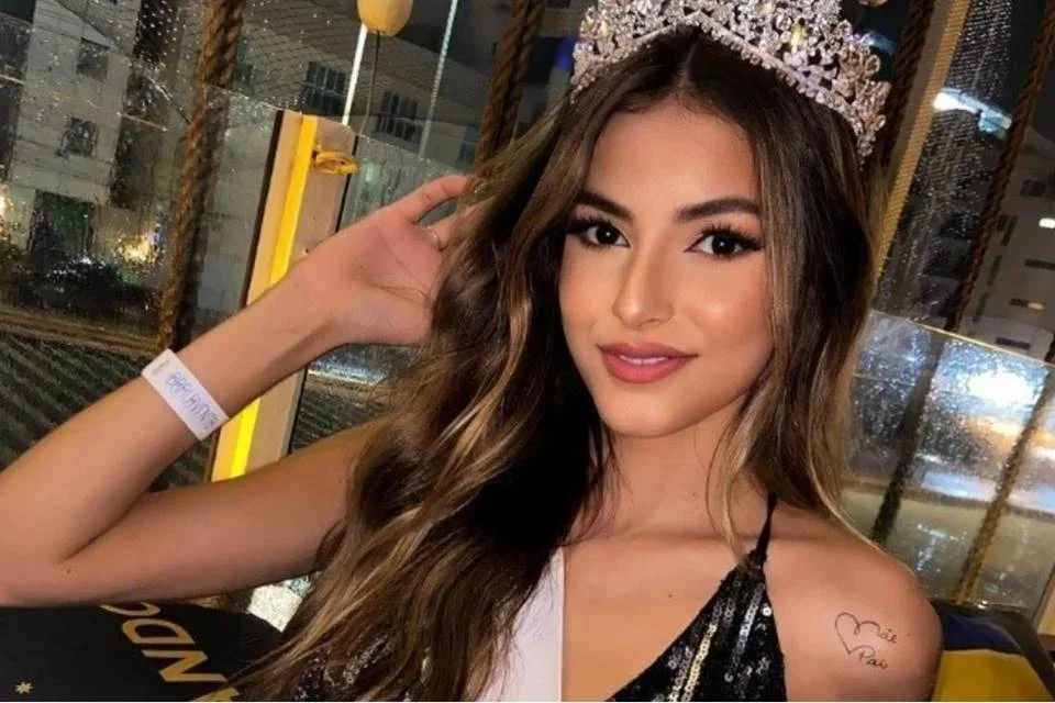 Diante da repercussão do caso, Thayssa foi expulsa do concurso Miss Universo Espírito Santo Diante da repercussão do caso, Thayssa foi expulsa do concurso Miss Universo Espírito Santo