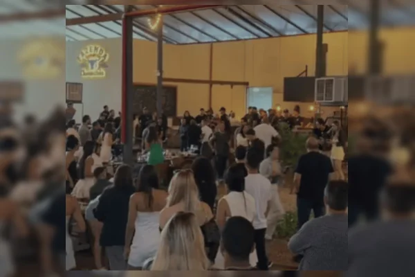 Famílias se desentendem e partem para briga em churrascaria do DF
