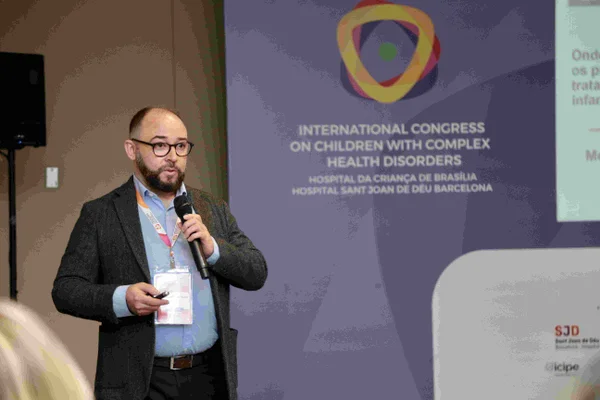 Neviçolino Pereira de Carvalho-Pres.da Soc.Bras.de Oncologia Pediátrica - Metróples