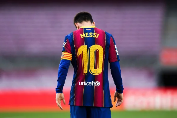 “Piada”: Agüero revela reação ao saber da saída de Messi do Barcelona