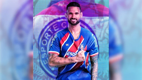 Foto colorida de Willian José com a camisa do Bahia - Metrópoles
