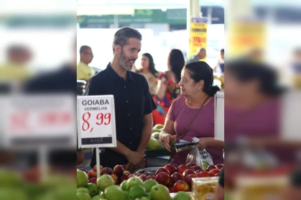 Grass conversa com feirantes na Ceasa: “Muitos problemas de transparência”