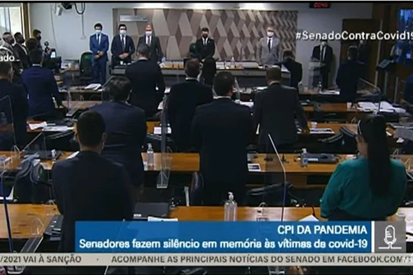 CPI faz um minuto de silêncio em homenagem a Tarcísio Meira