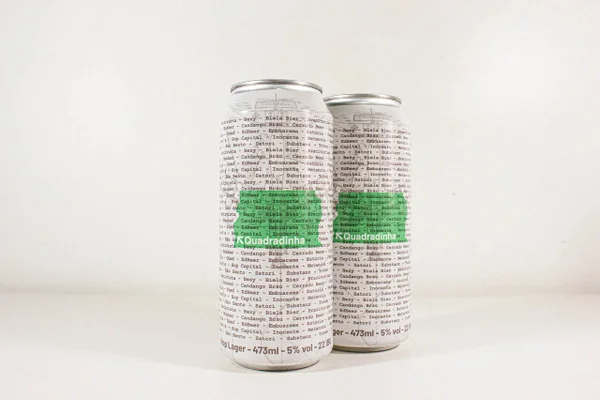 Rótulo da cerveja Quadradinha
