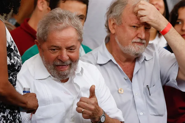 PT diz que há “estratégia estabelecida” para retirar Lula da eleição