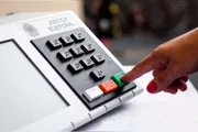 Urna eletrônica Urna eletrônica