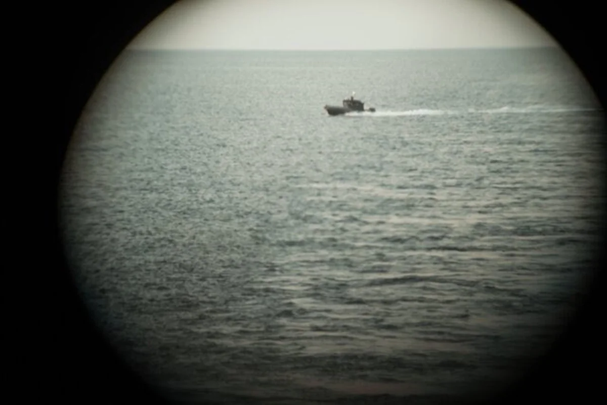 Barco afunda a caminho da Itália e 13 tunisianos estão desaparecidos