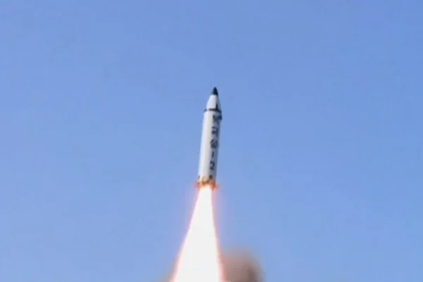Coreia do Norte volta a lançar mísseis, diz governo sul-coreano