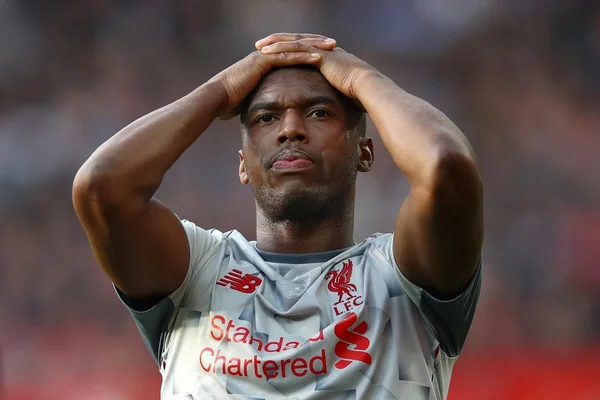 Ex-Liverpool é suspenso e multado por burlar regulamento de apostas