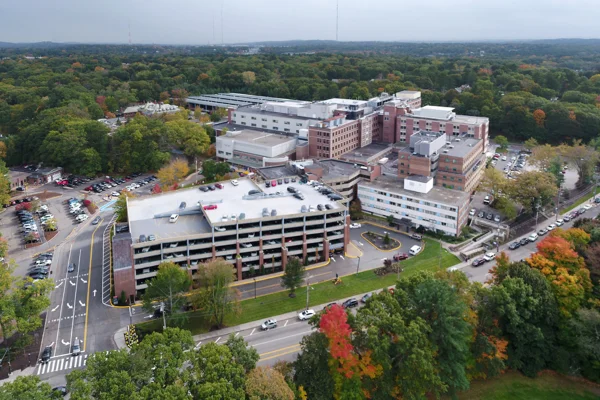 Hospital Newton-Wellesley tumor cerebral