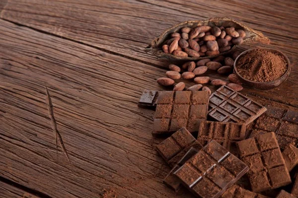 STJ suspende ação contra homem por furto de chocolate de R$ 4,99
