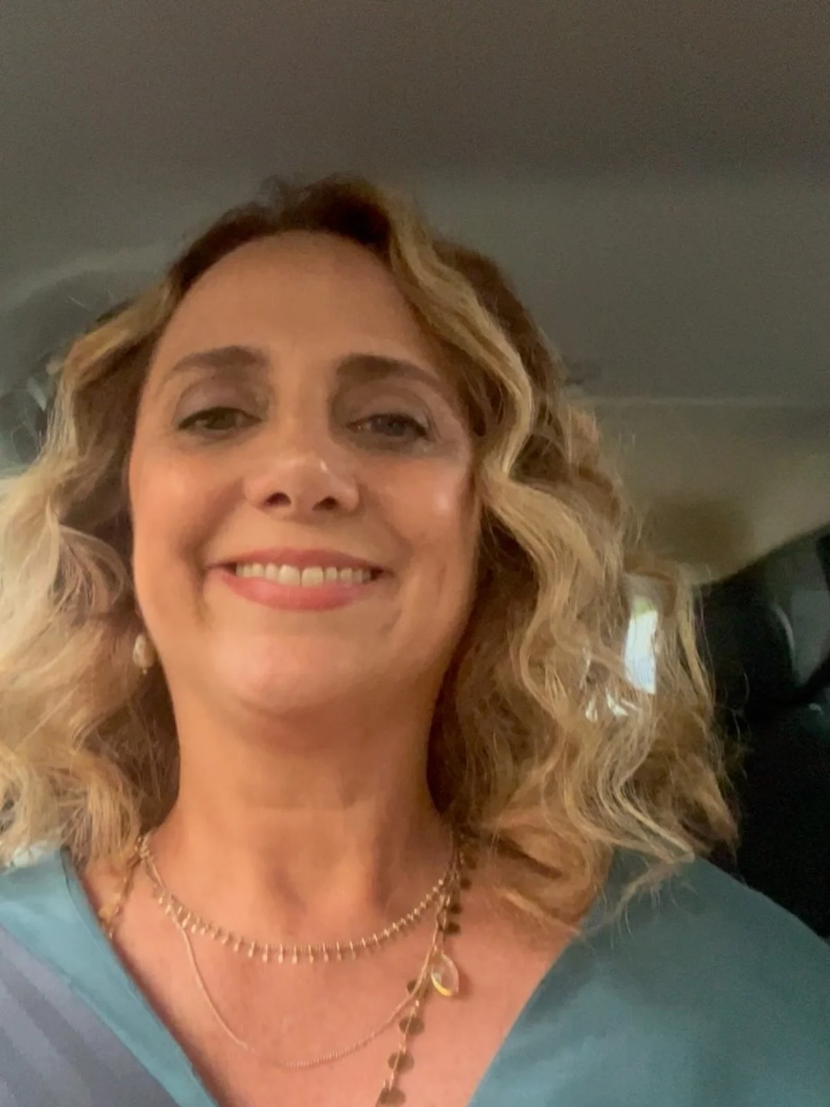 Letícia Isnard Letícia Isnard