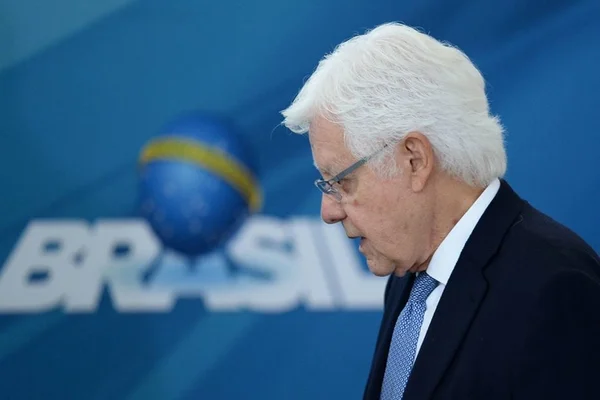 Comissão de Ética da Presidência abre processos contra Moreira Franco