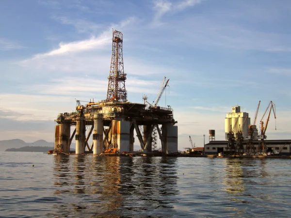 ANP reabre prazo para bolsas de estudo do setor de petróleo e gás