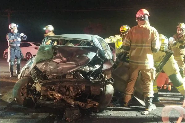 Acidente grave deixa três mortos na DF-251, perto da entrada da Marinha