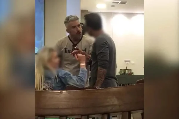 Vídeo: PF do tiroteio em posto discute por máscara em restaurante