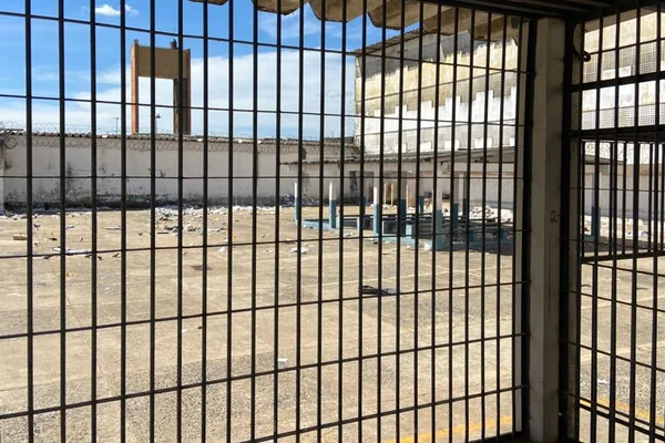 Pátio do Centro de Internamento e Reeducação (CIR), que foi desativado pela Seape-DF