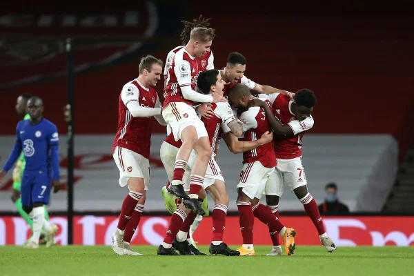 Em clássico, Arsenal supera Chelsea e quebra jejum de 7 rodadas sem vencer