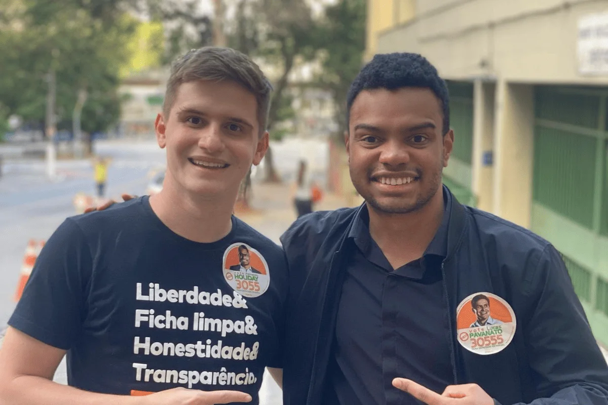 Aos 18 anos, o jovem se mudou para São Paulo para trabalhar na política. Aos 18 anos, o jovem se mudou para São Paulo para trabalhar na política.