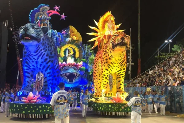 Carro alegórico da Unidos da TIjuca