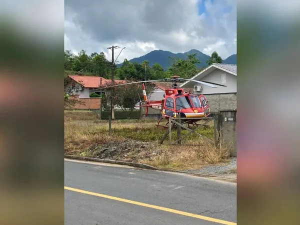 Helicóptero dos bombeiros - Metrópoles