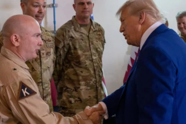 Imagem colorida, Trump esteve na base americana do Catar antes da retaliação do Irã - Metrópoles