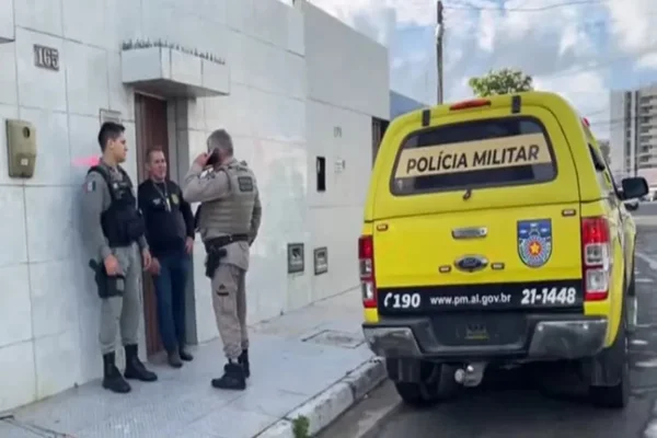 Imagem colorida, viatura da Polícia Militar de Alagoas- Metrópoles