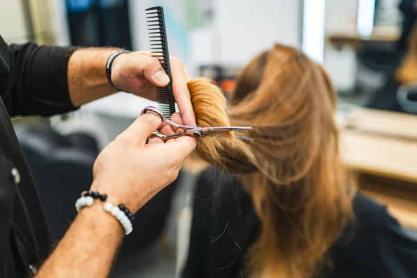 3 cortes de cabelo curtos que prometem bombar no outono de 2026