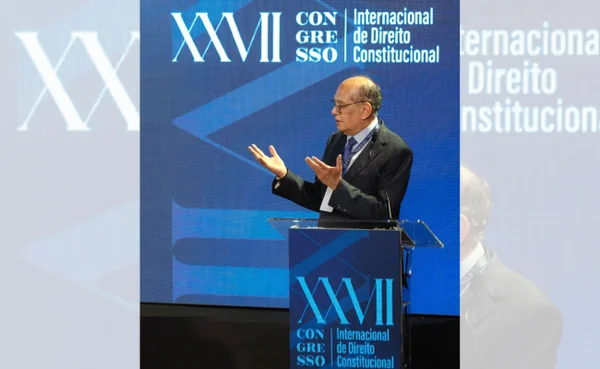 Ministro Gilmar Mendes discursa em evento do IDP Metrópoles