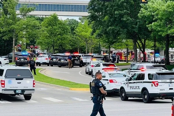 Atirador invade hospital, mata quatro e acaba morto nos Estados Unidos
