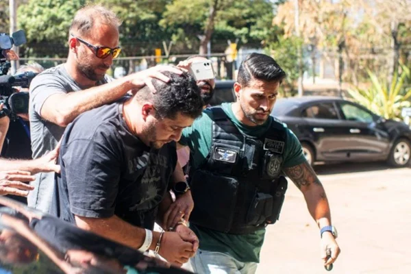 Acusado preso - Metrópoles