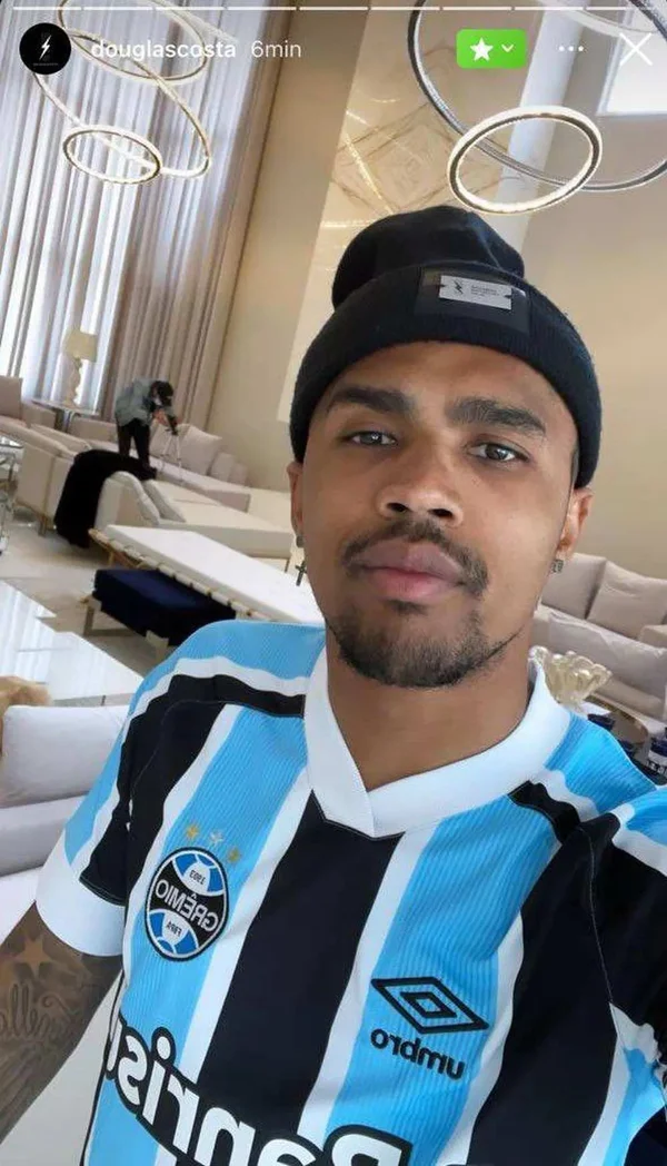 Jogador do Grêmio xinga torcedores após vitória: “Vão tomar no c*”